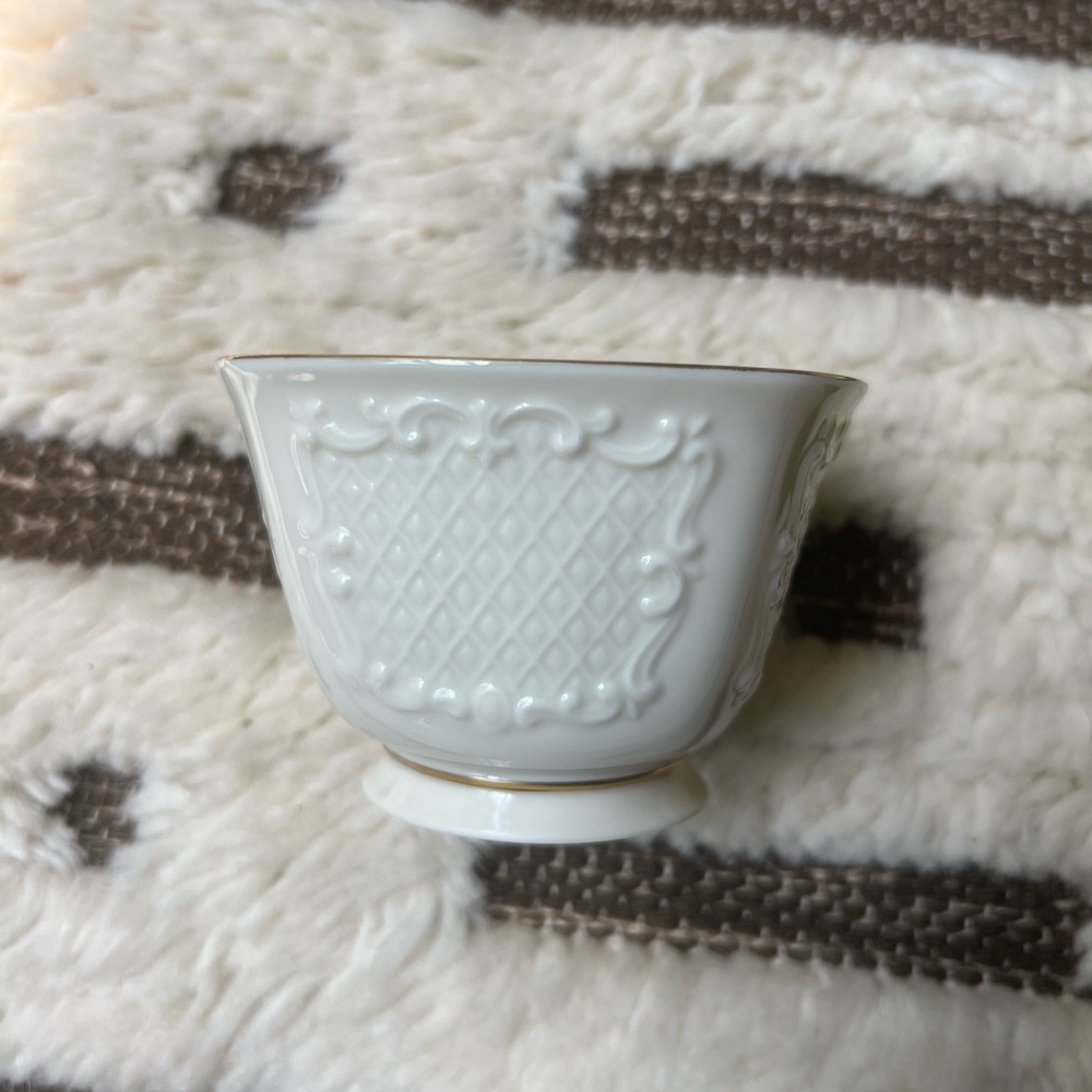 Vintage Lenox Special Canterbury Square Footed Treat/Candy/Nut Bowl - Picture 5 of 7